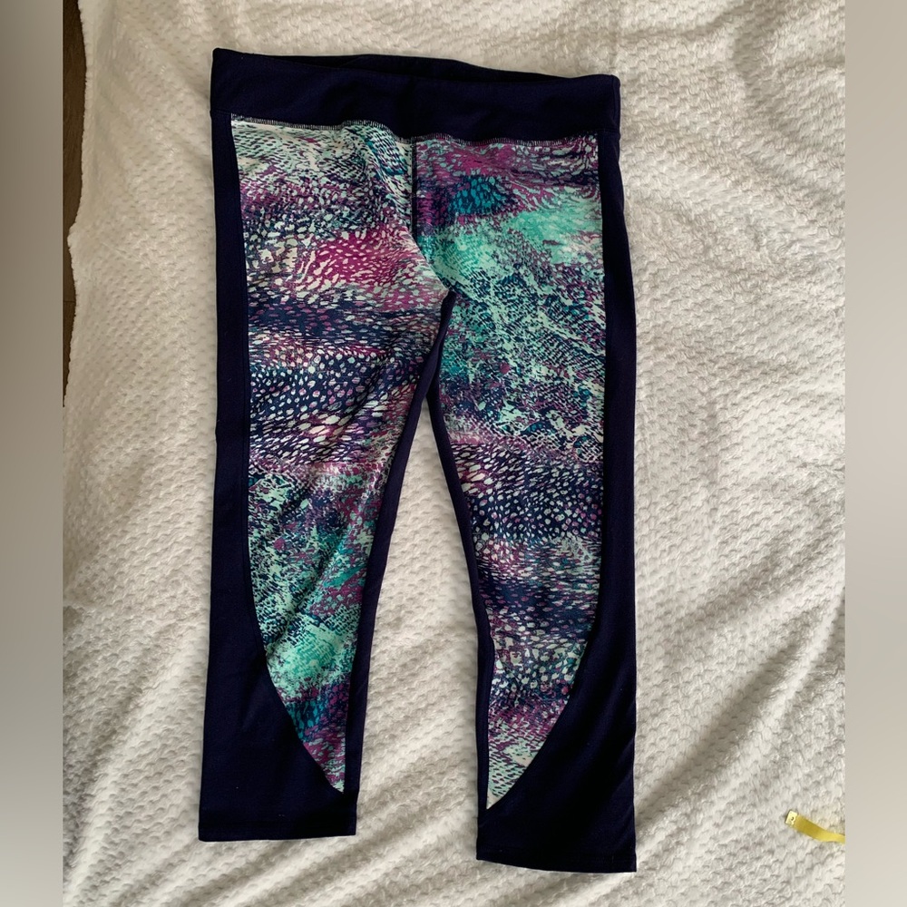 Fabletics crop tights